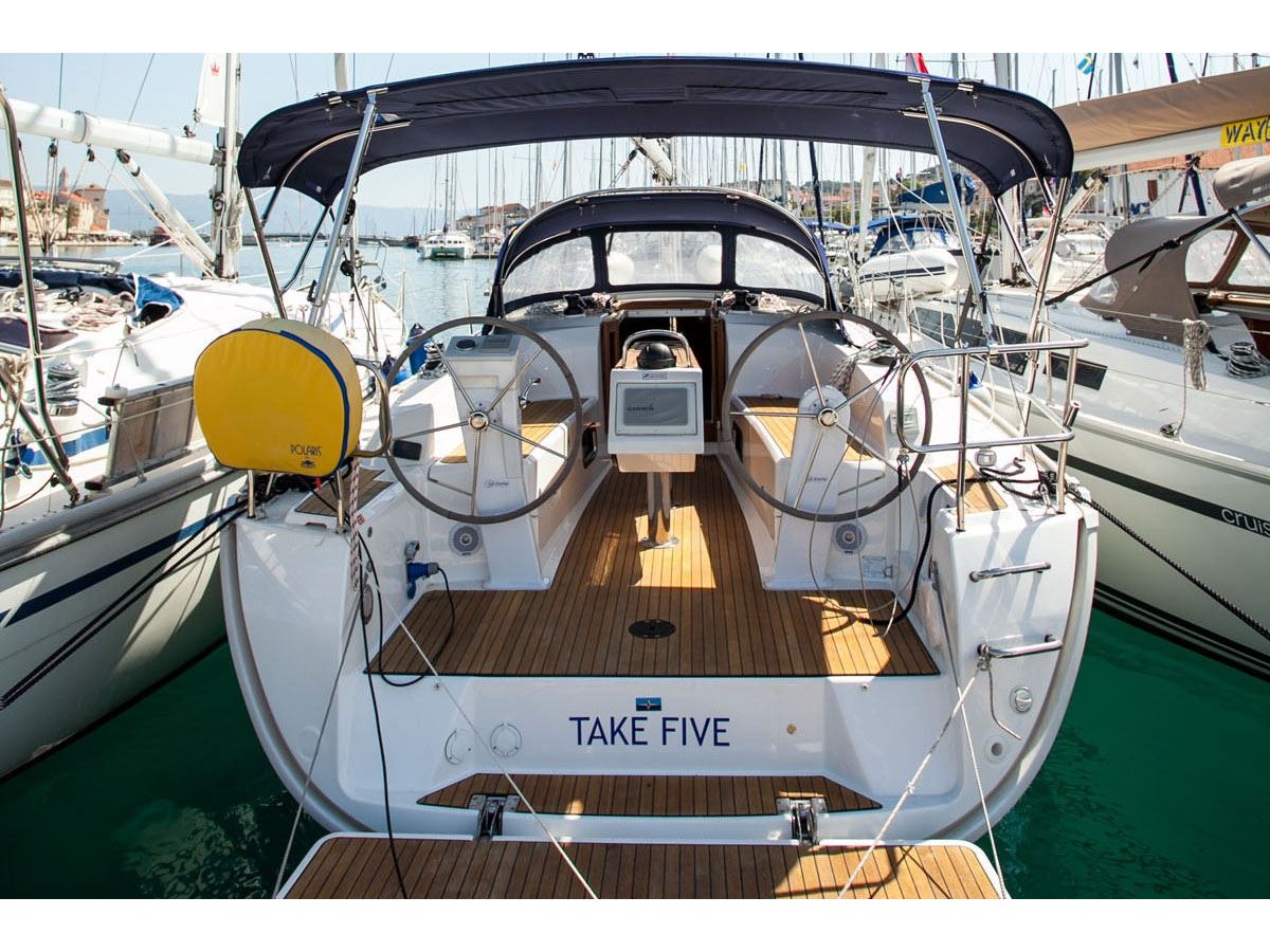 foto Bavaria Cruiser 34 18