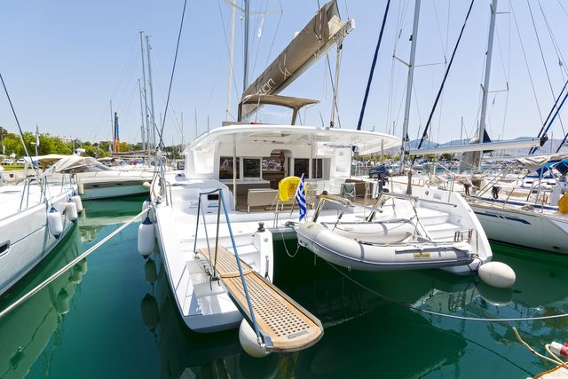 foto Lagoon 450  Flybridge 16