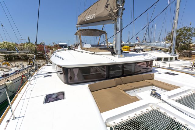 foto Lagoon 450  Flybridge 20
