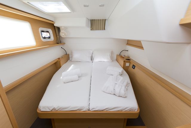 photo Lagoon 450  Flybridge 4