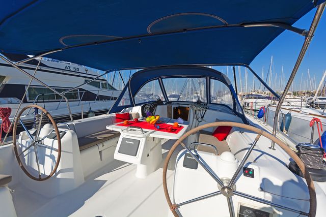 صور Cyclades 50.5 22