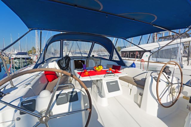 صور Cyclades 50.5 23