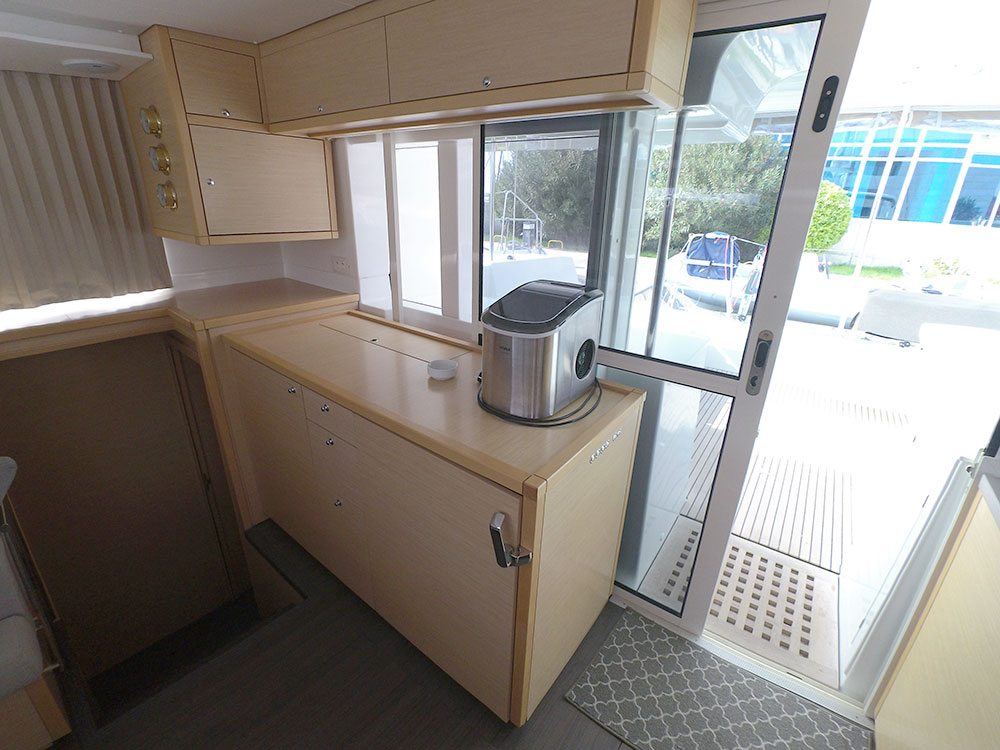 foto Lagoon 450  Flybridge 5