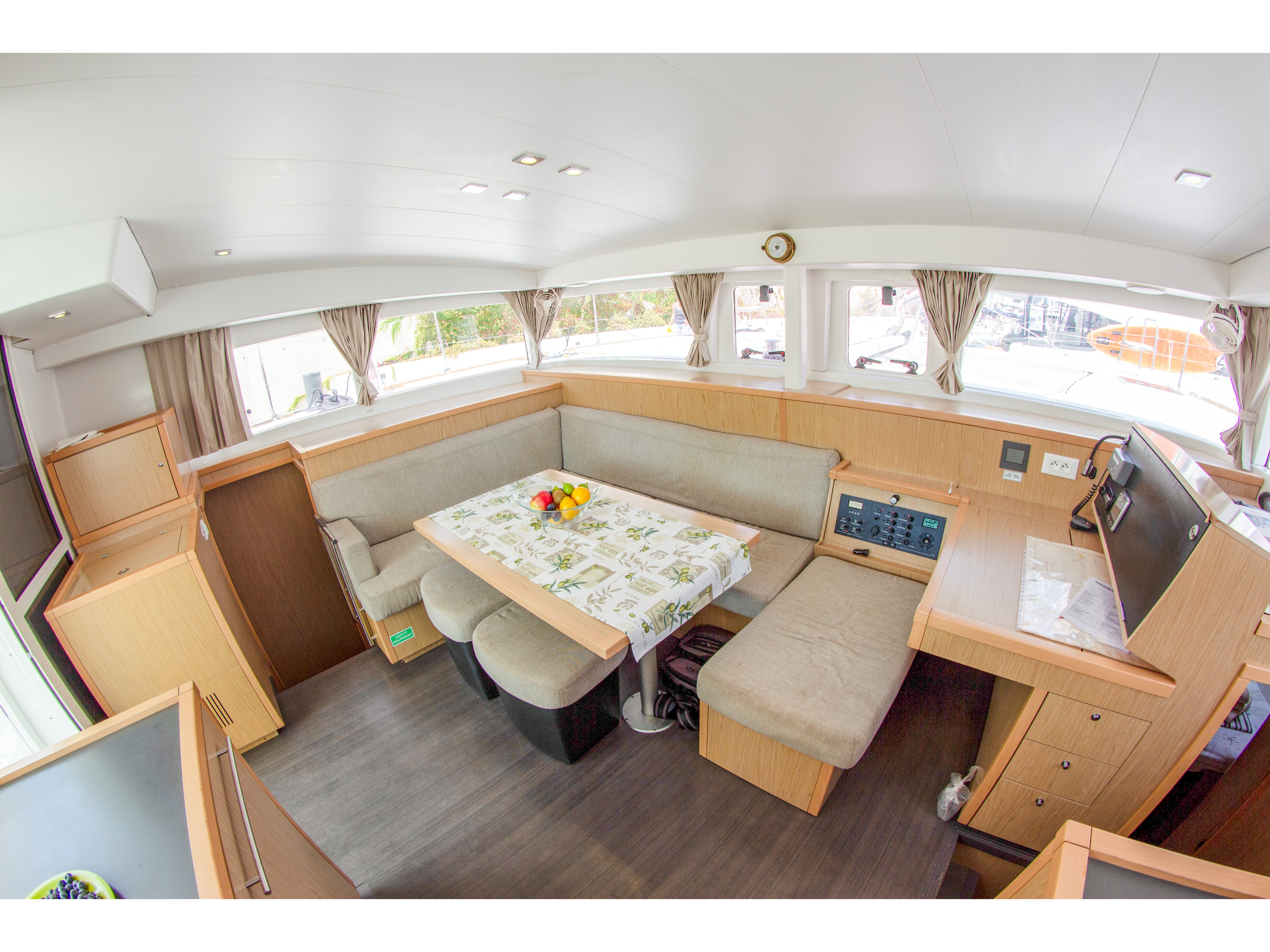 foto Lagoon 400 S2 2