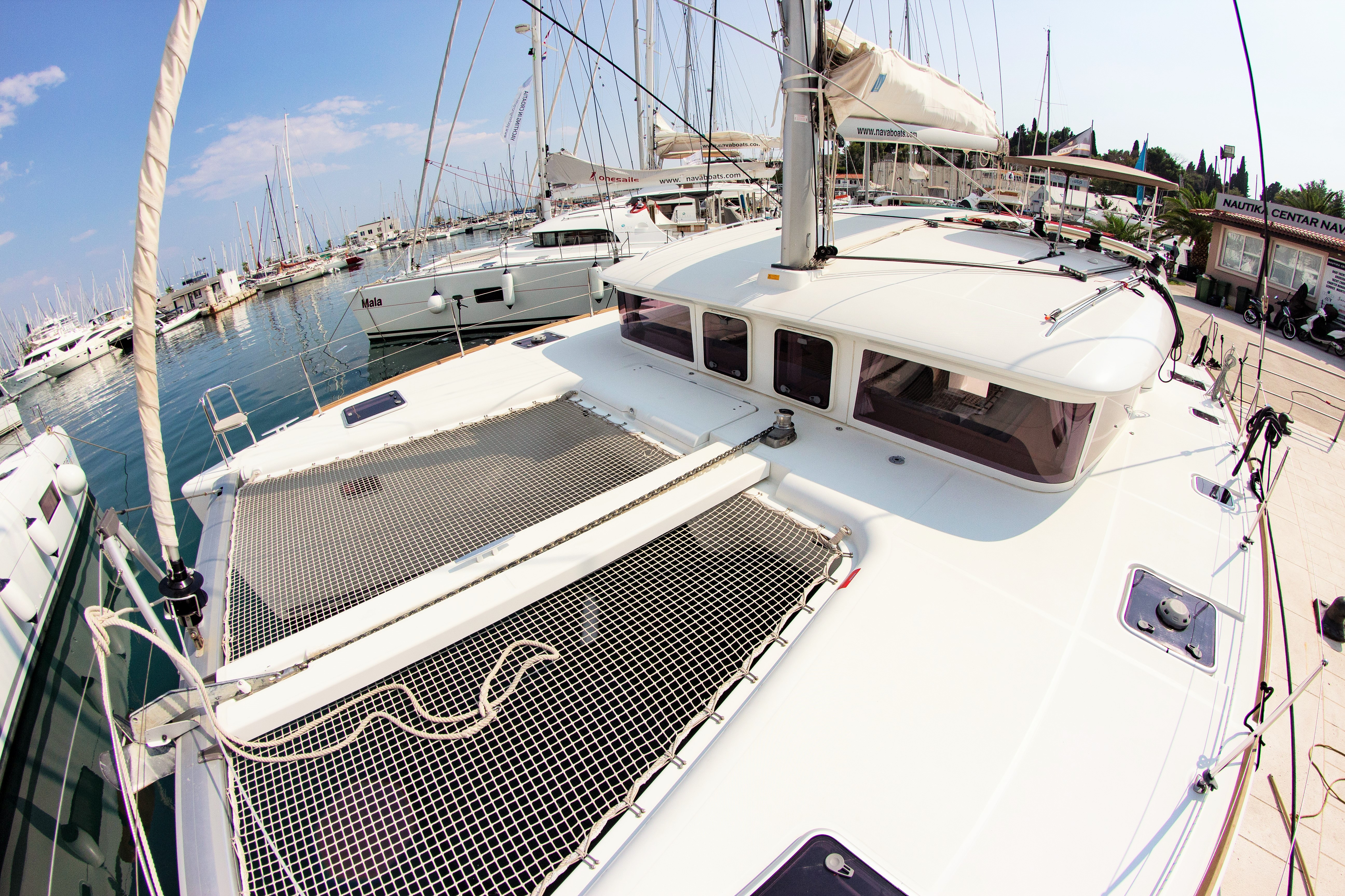 foto Lagoon 400 S2 13