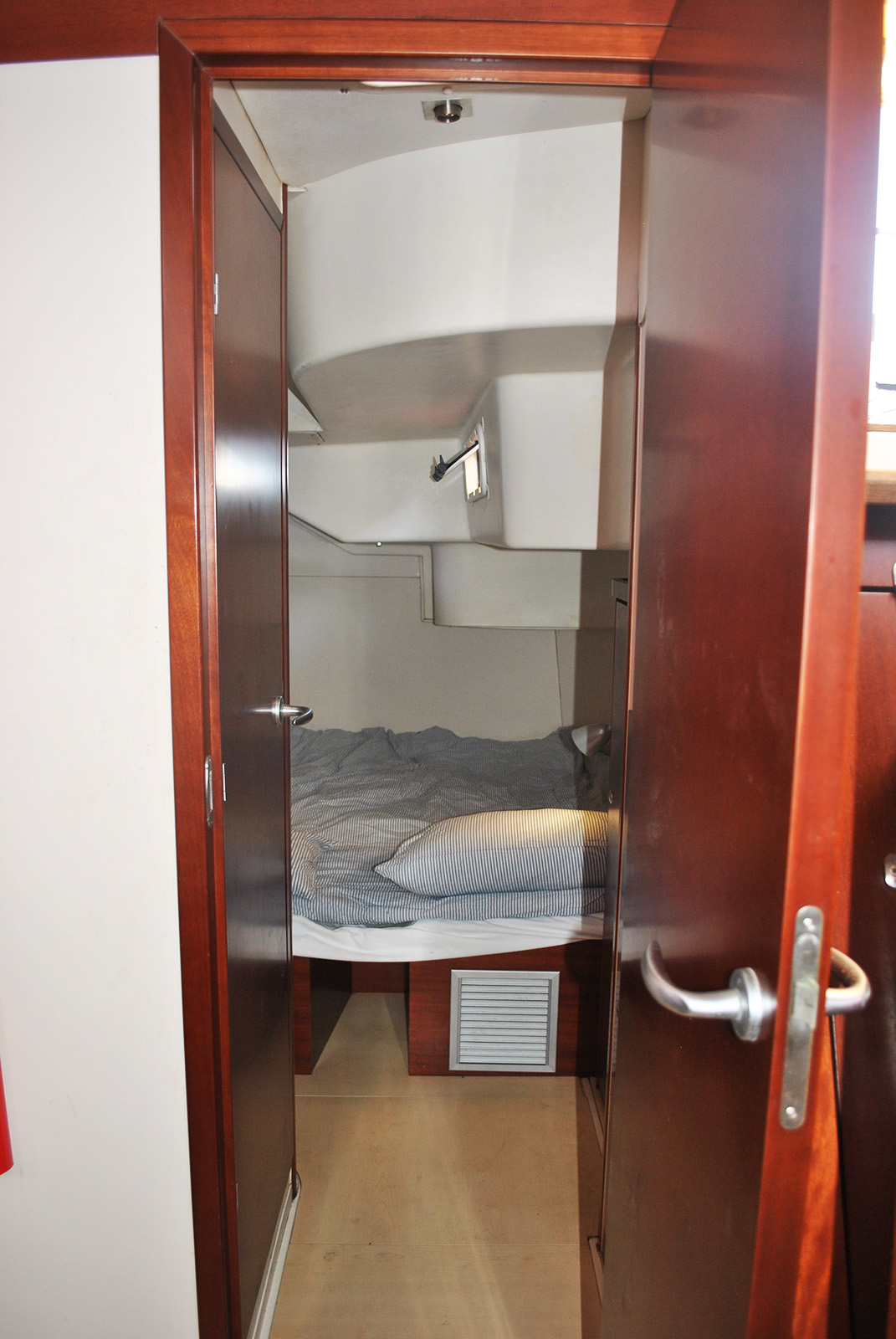 фото Hanse 540e 10