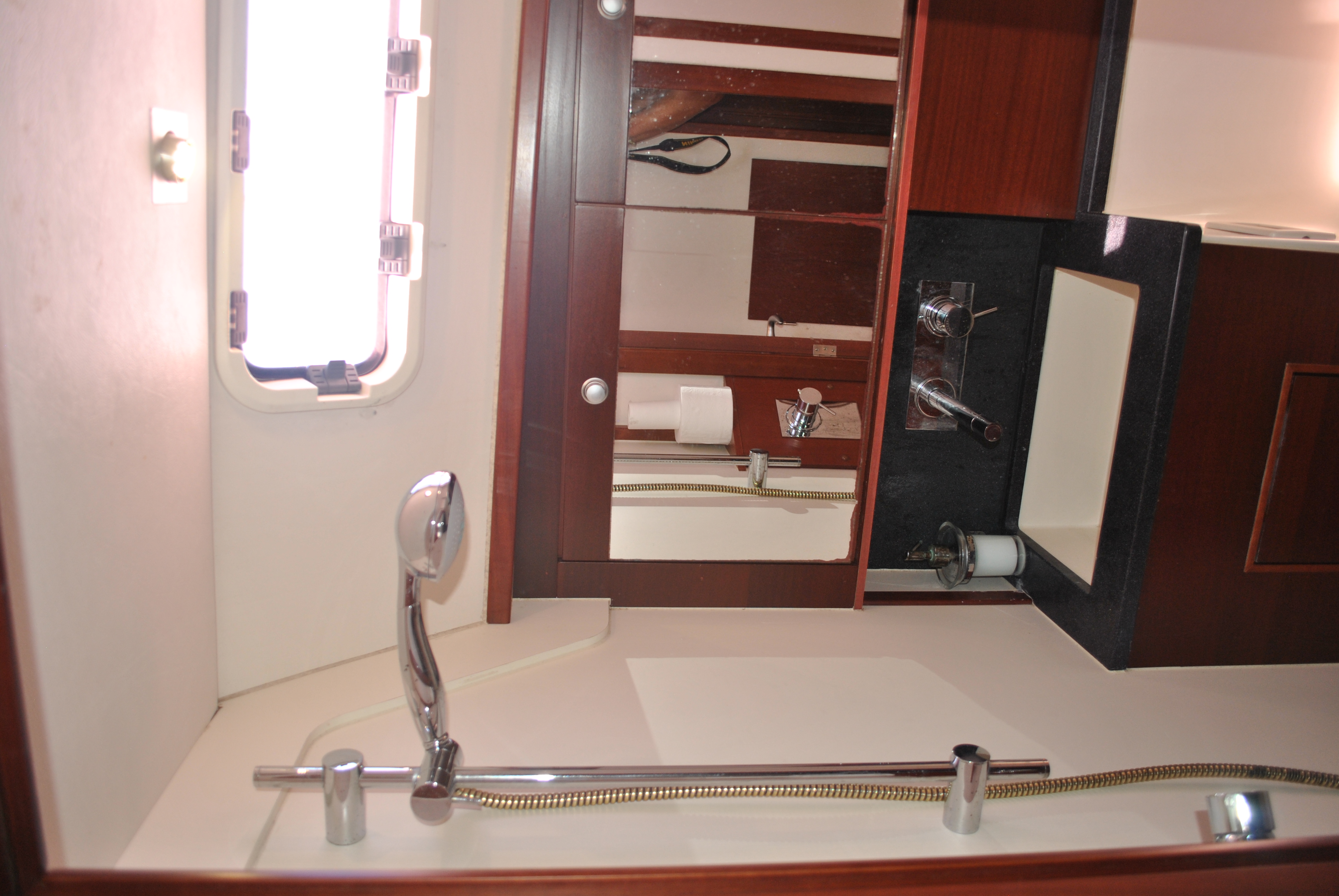 фото Hanse 540e 11