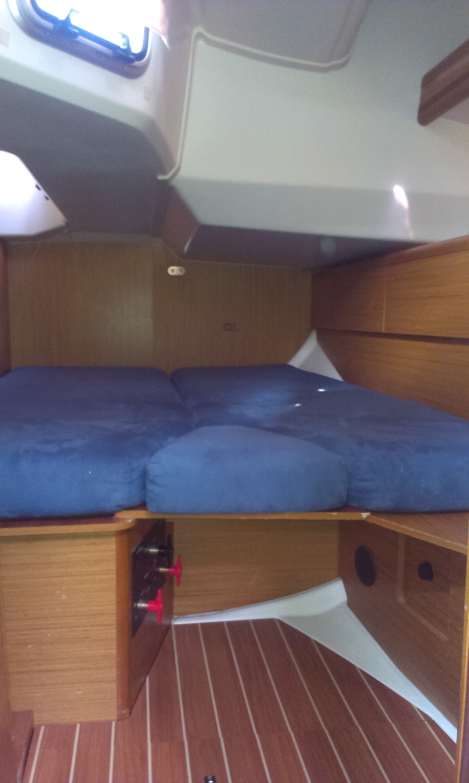 фото Sun Odyssey 44 i 6