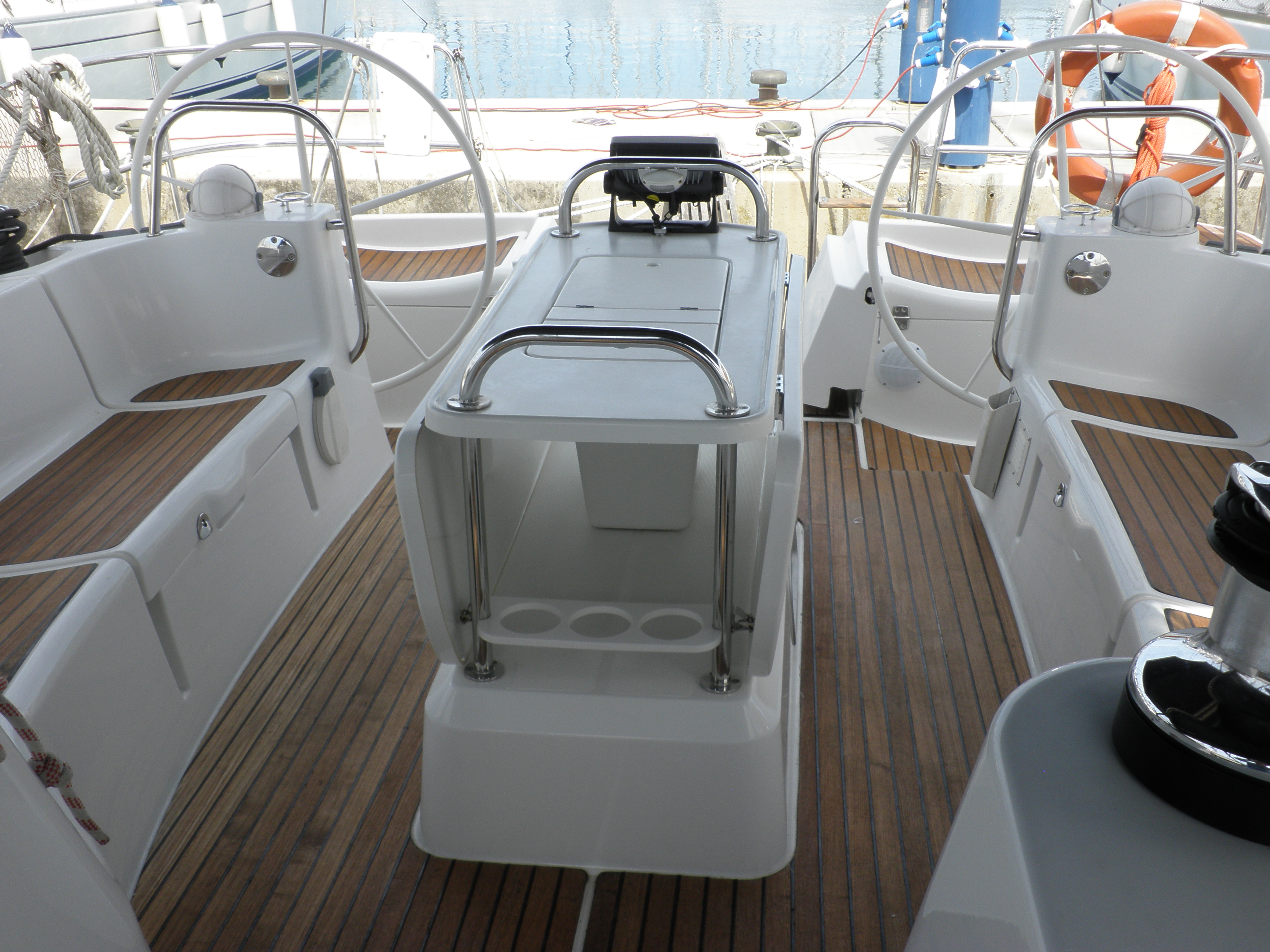 фото Sun Odyssey 44 i 15