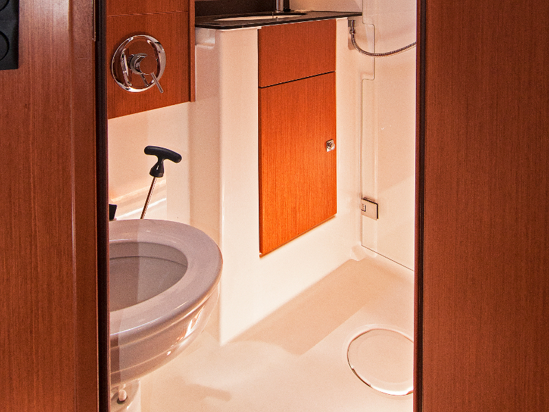 foto Bavaria Cruiser 51 10