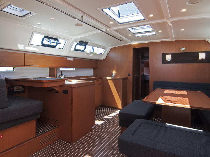 foto Bavaria Cruiser 51 12