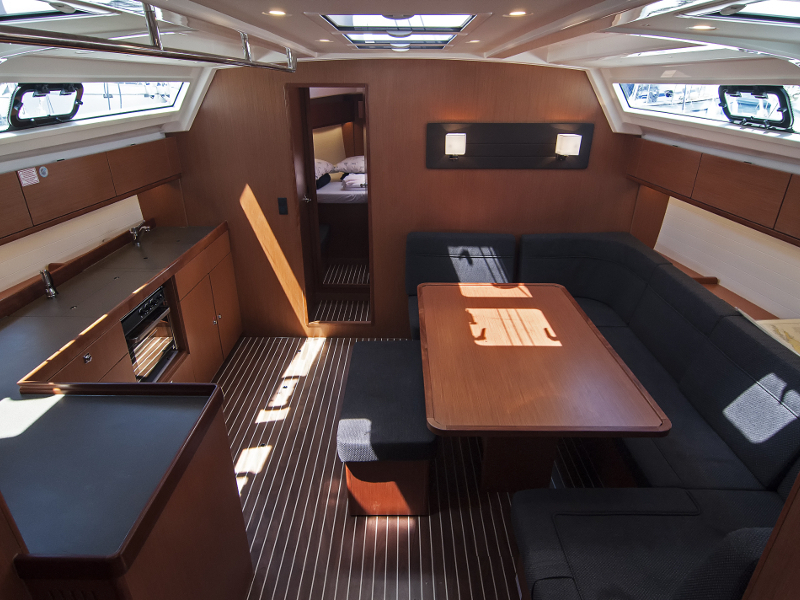 foto Bavaria Cruiser 46 8