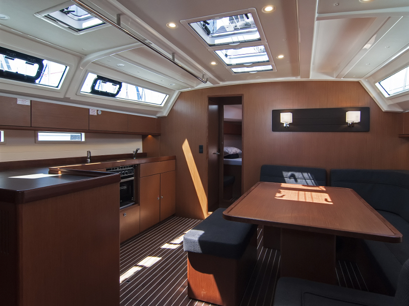 foto Bavaria Cruiser 46 10