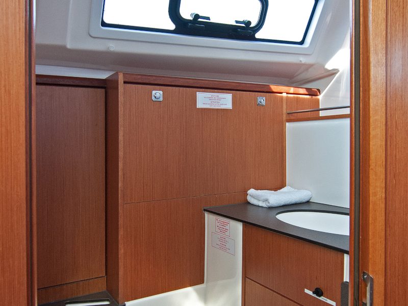 foto Bavaria Cruiser 37 2