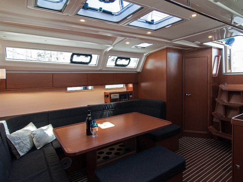 foto Bavaria Cruiser 46 10