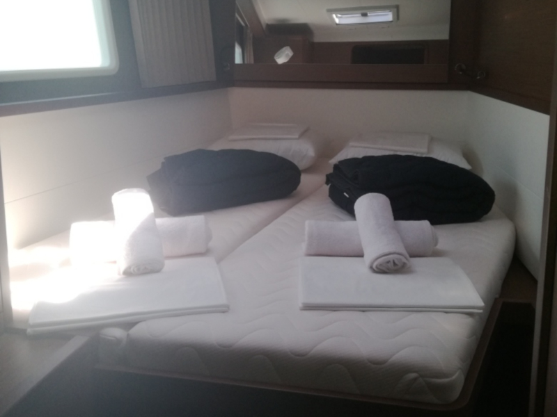 foto Lagoon 450  Flybridge 15