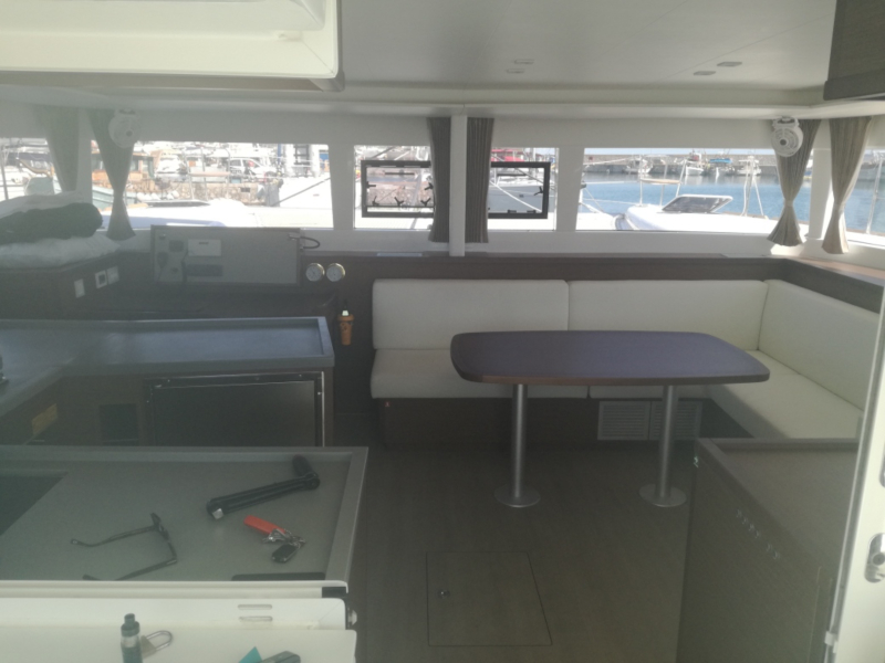 foto Lagoon 450  Flybridge 18