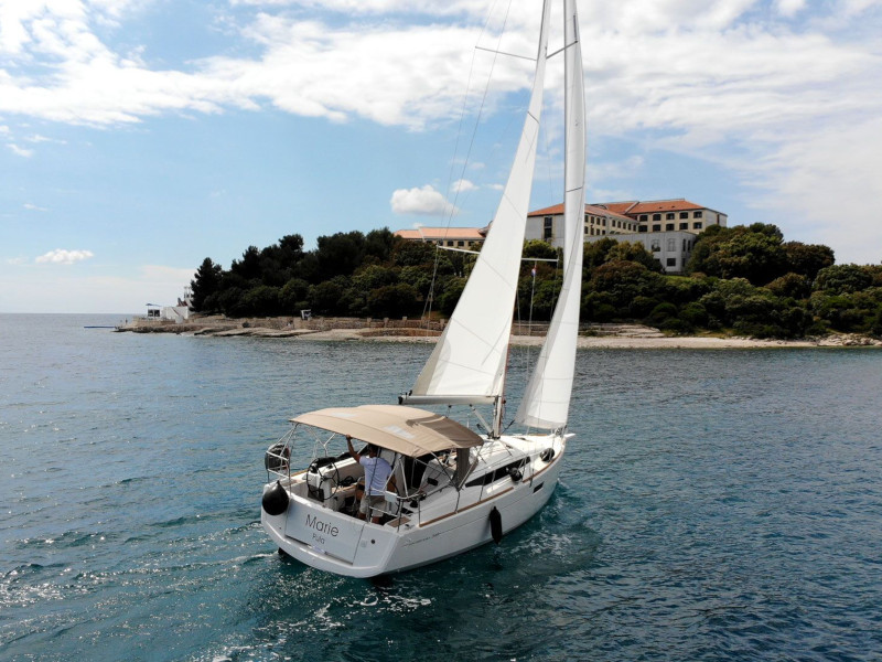 照片 Sun Odyssey 349 4