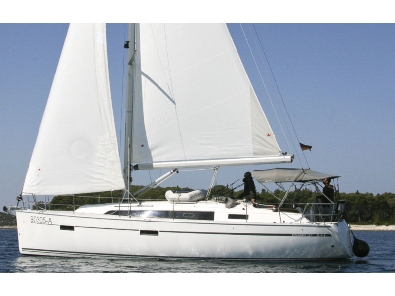 Foto Bavaria Cruiser 37 1
