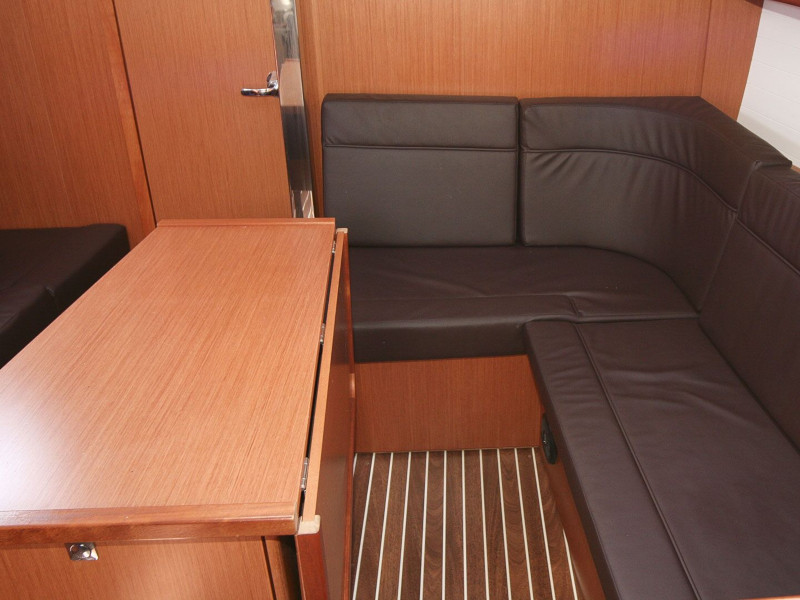 Foto Bavaria Cruiser 37 6