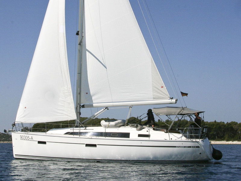 фото Bavaria Cruiser 37 5