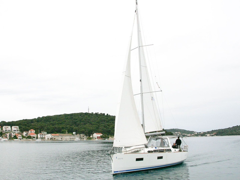 foto Oceanis 38 1