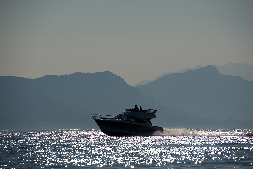 صور Antares 36 10