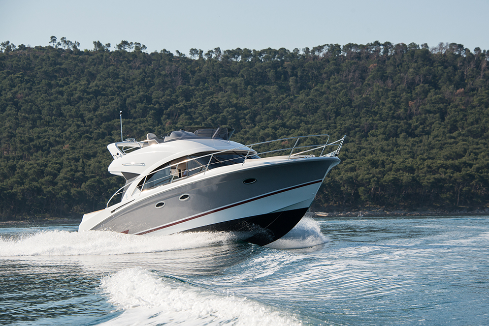 صور Antares 36 15