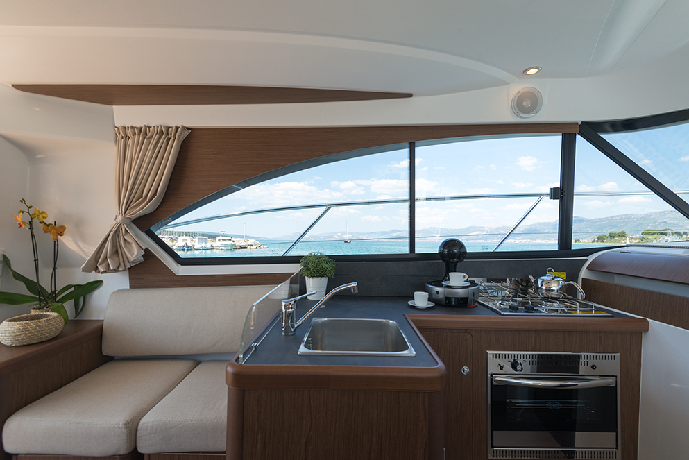 صور Antares 36 22