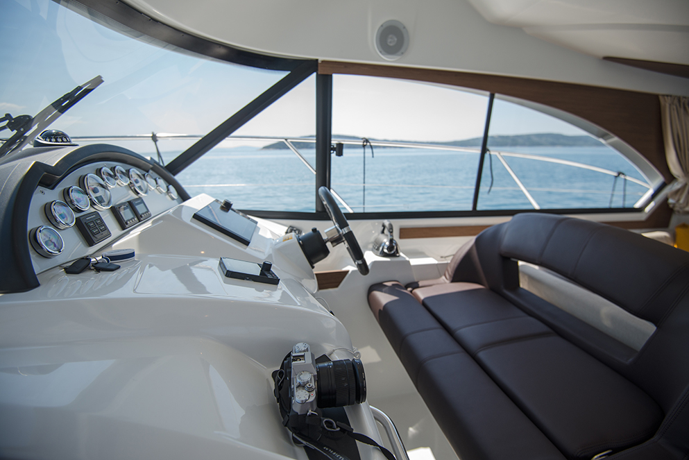 صور Antares 36 31