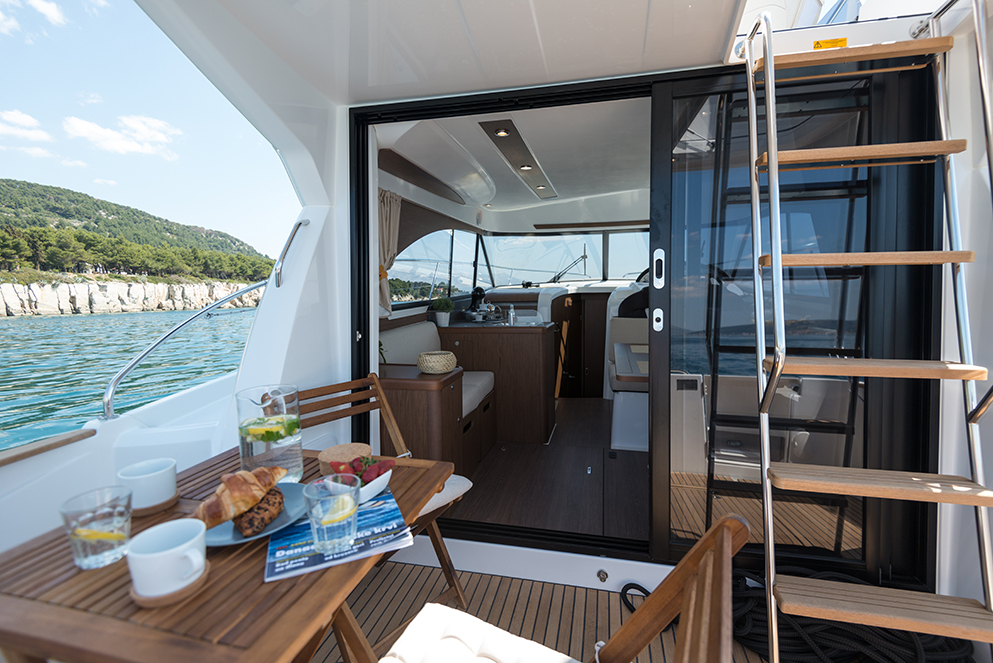 صور Antares 36 32