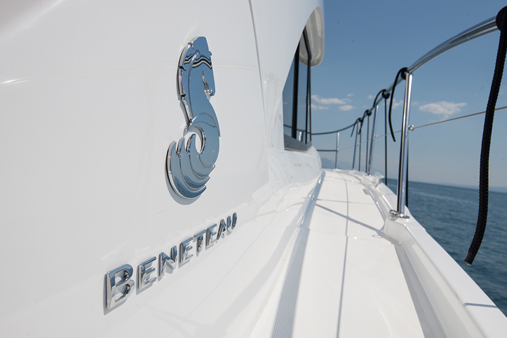 صور Antares 36 33