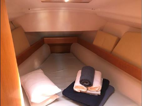 фото Sun Odyssey 36i 9