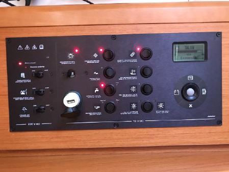 фото Sun Odyssey 36i 11