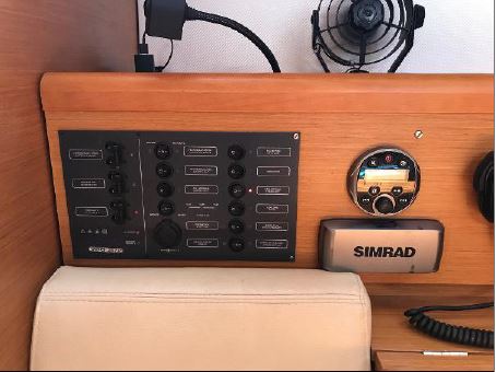 фото Sun Odyssey 33i 13