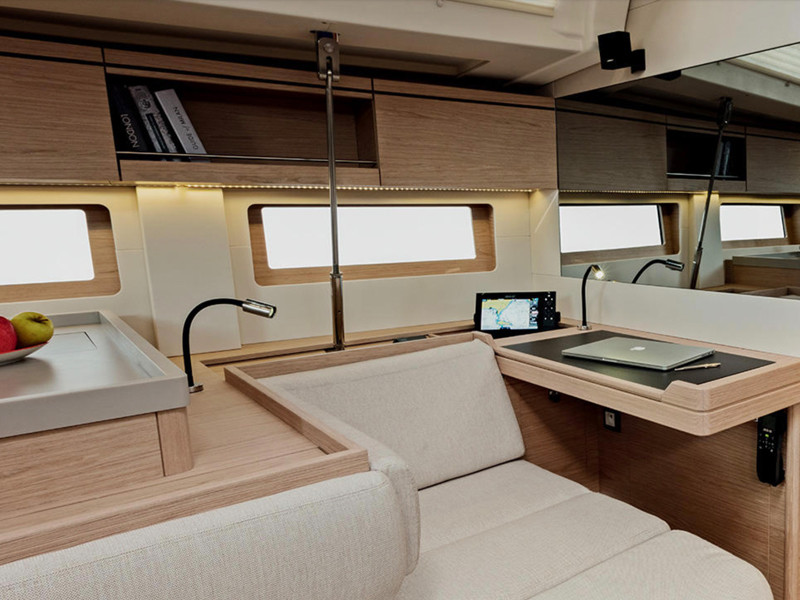 صور Oceanis 51.1 4