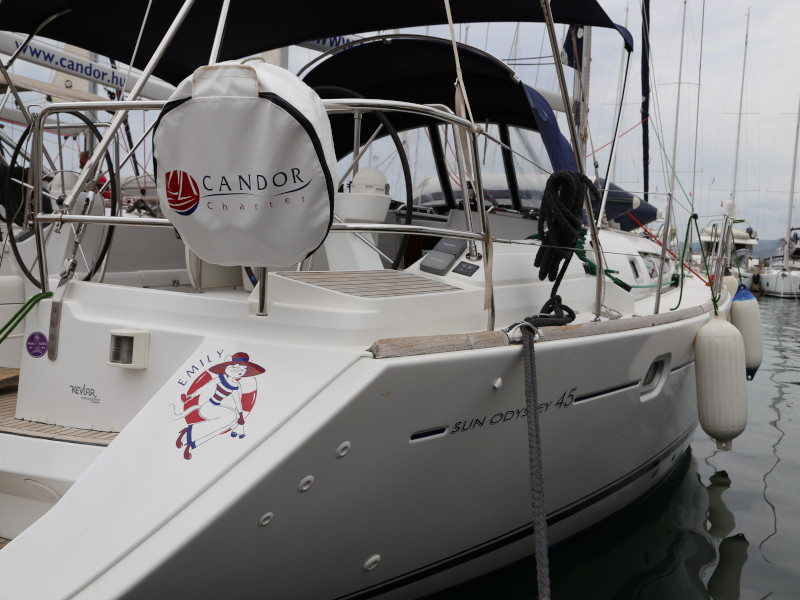 фото Sun Odyssey 45 7