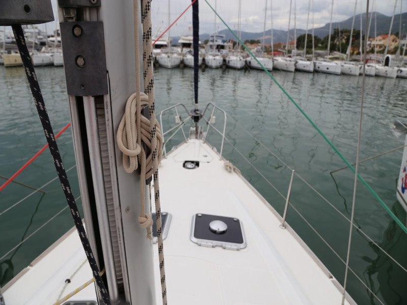 фото Sun Odyssey 45 9