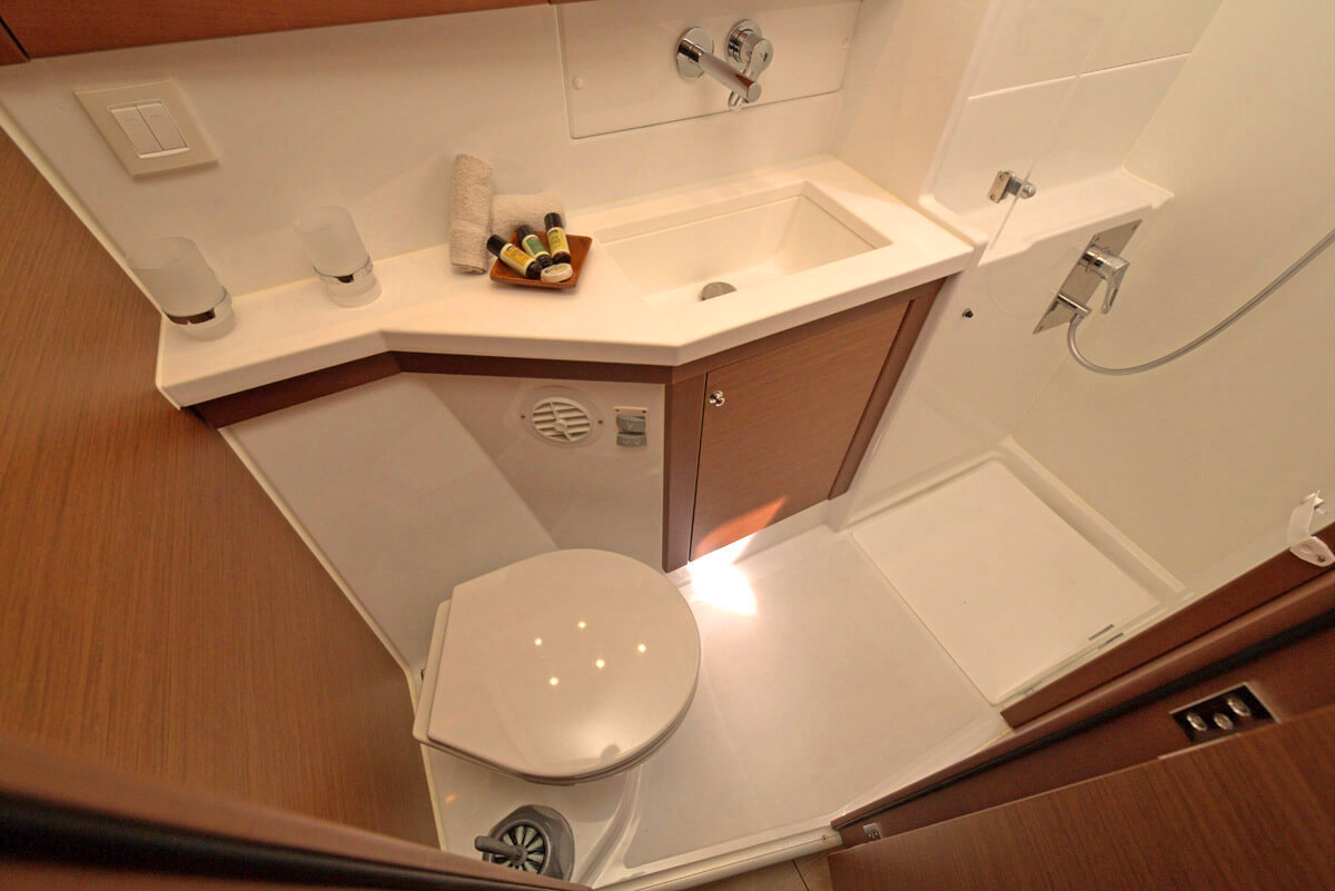 Photo Lagoon 450  Flybridge 9