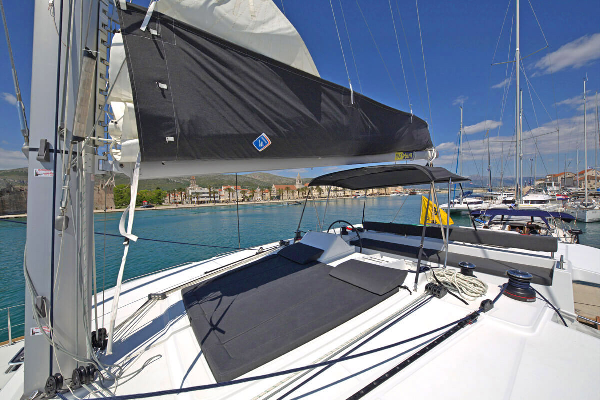 Photo Lagoon 450  Flybridge 15