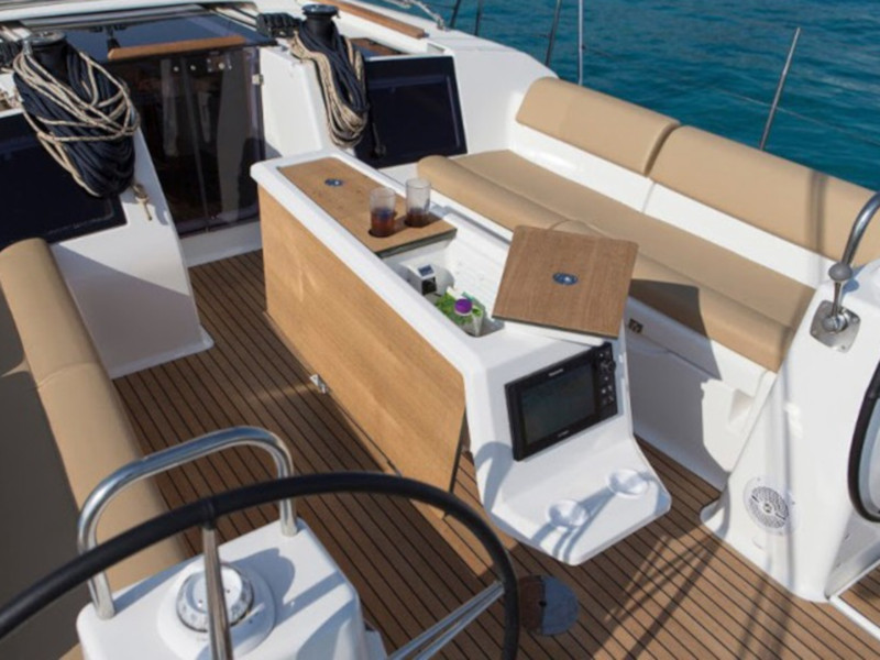 صور Dufour 360 Grand Large 2