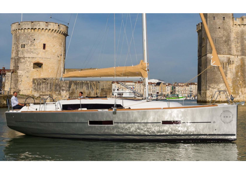 صور Dufour 360 Grand Large 5