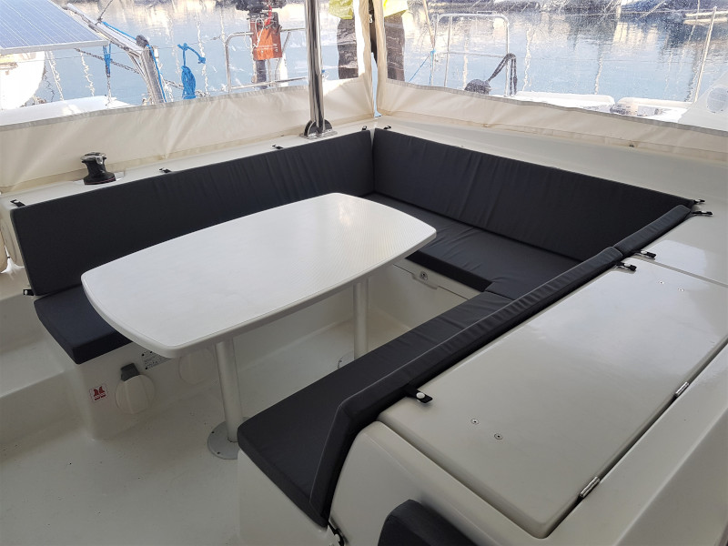 фото Lagoon 421 4