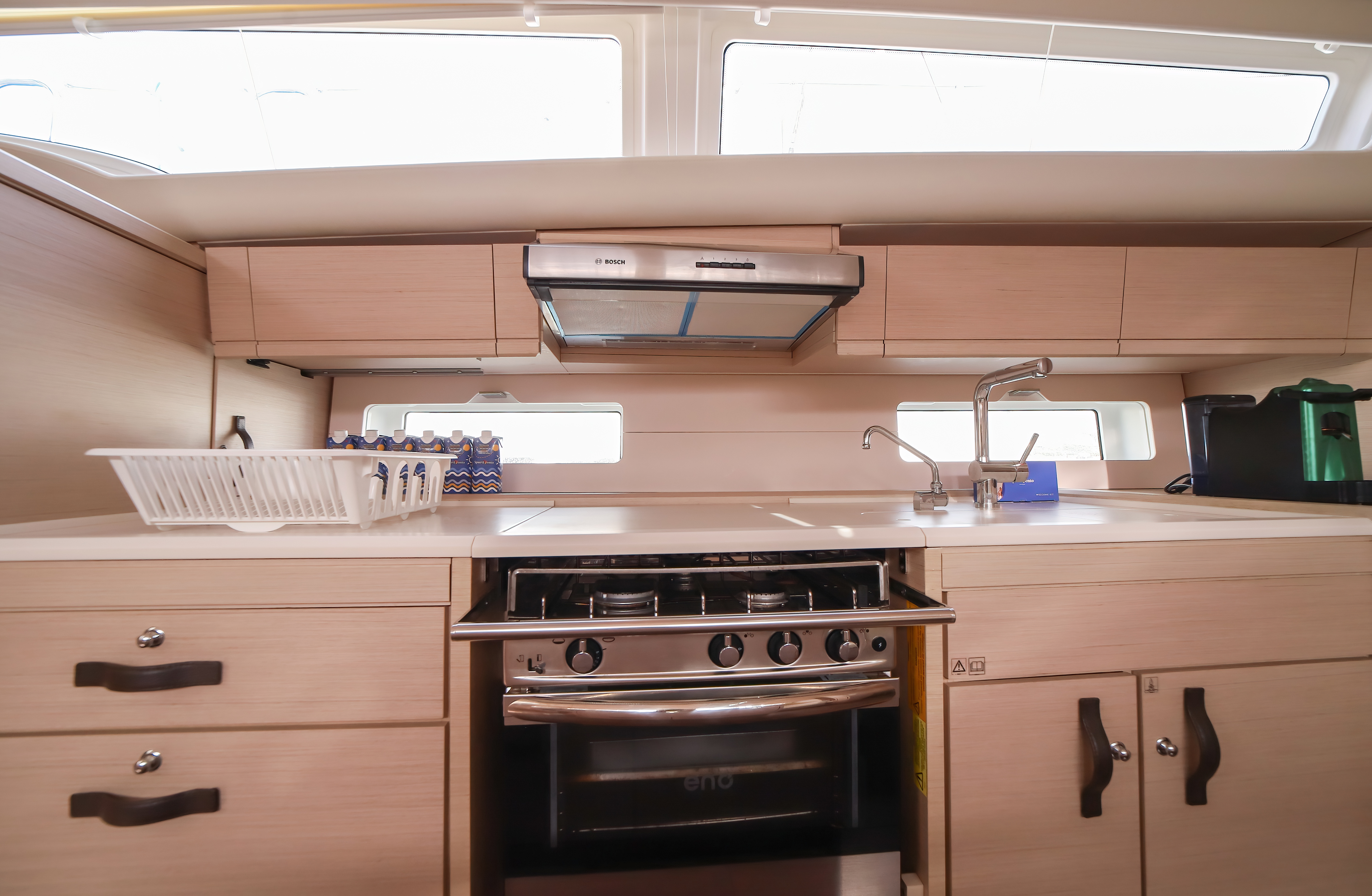 Jeanneau  - Eleutheria - Premium Line -  - Italien, Marina di Olbia