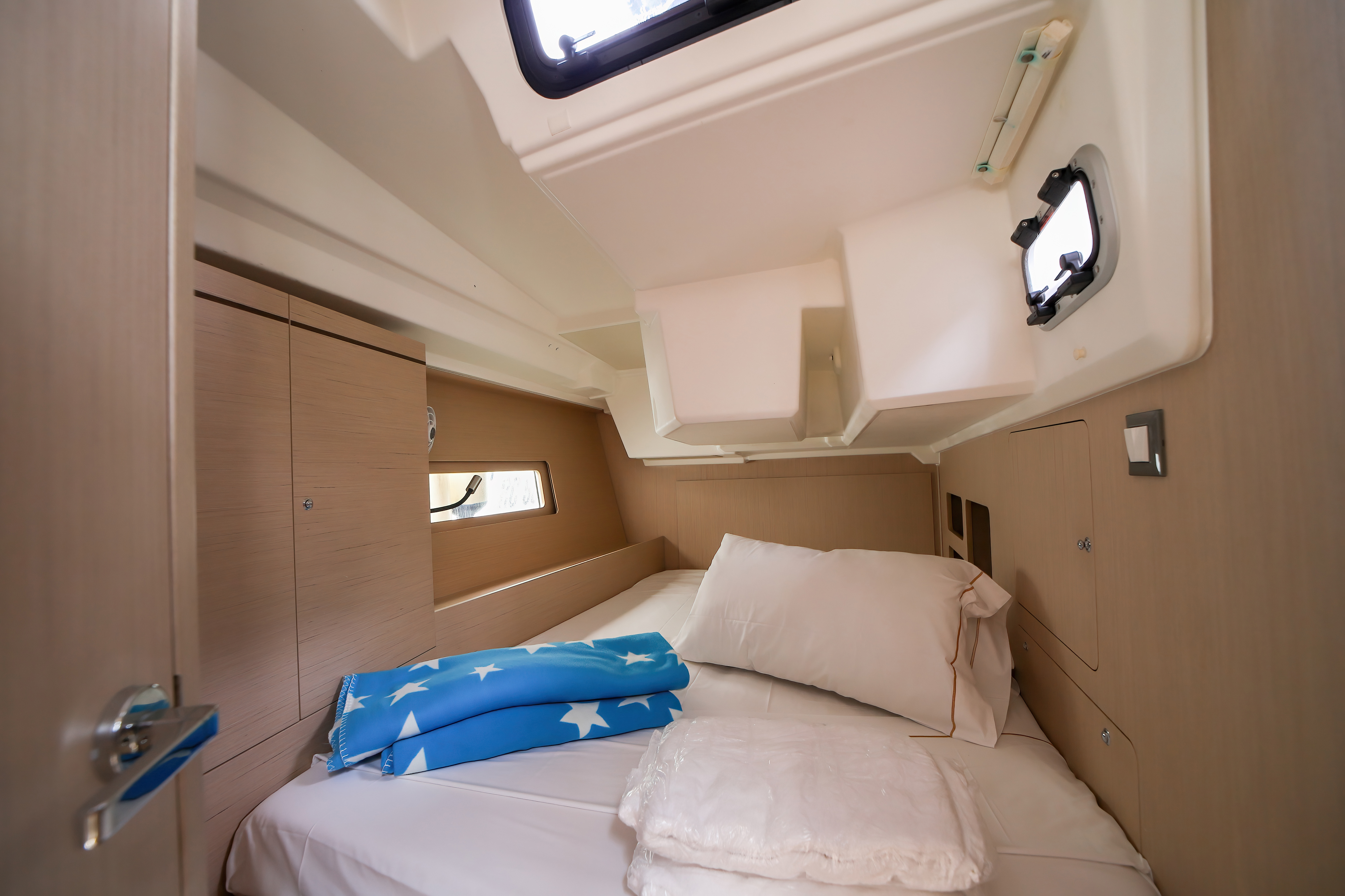 Beneteau  - Eonia -  Comfort line -  - Italien, Marina di Olbia