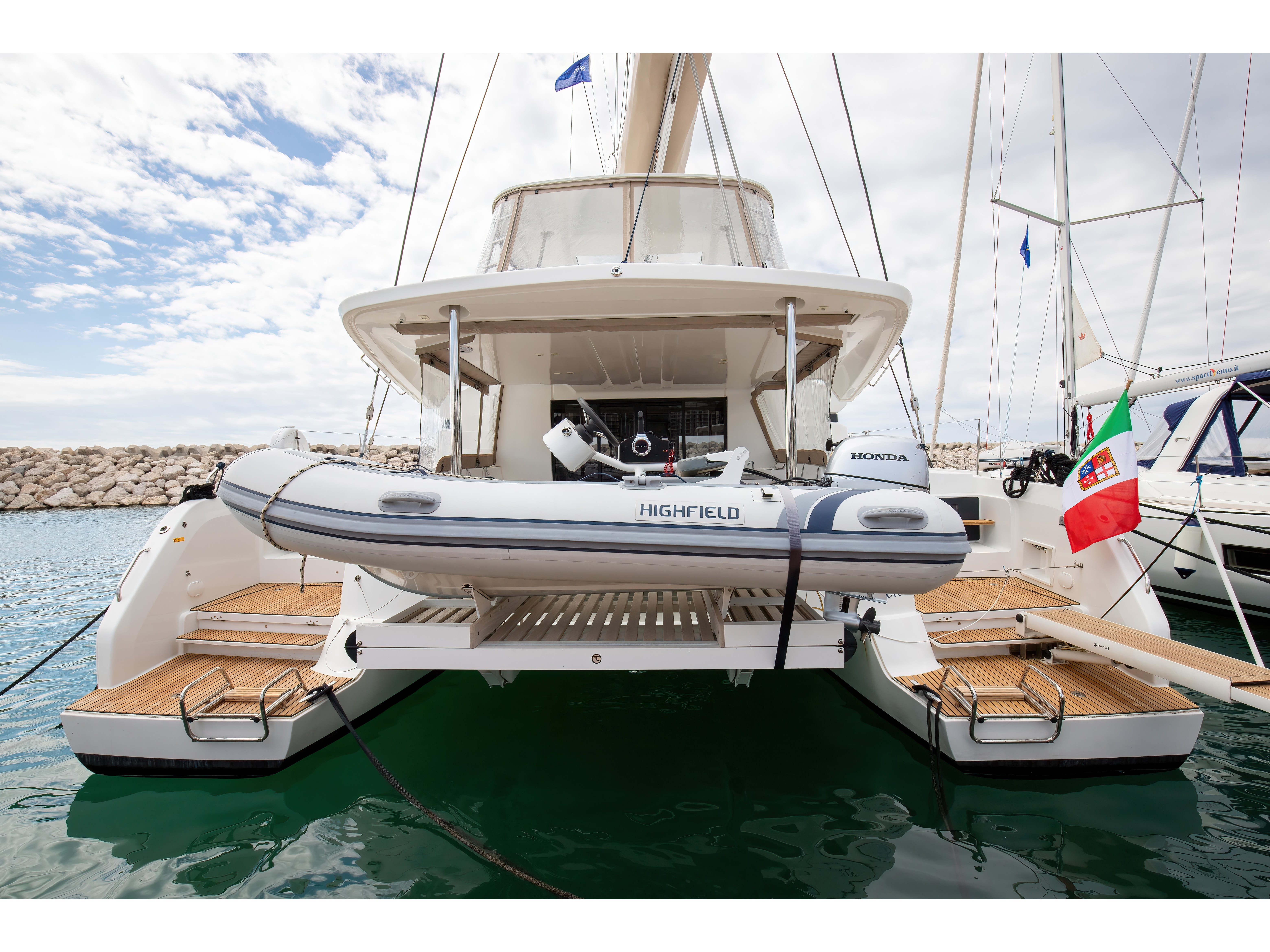 Lagoon 50 (2021) – Finocchietto – Premium Crewed Line