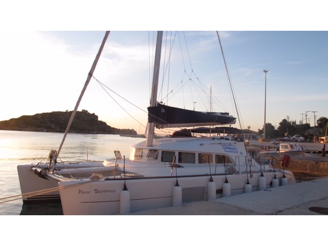 foto Lagoon 380 1