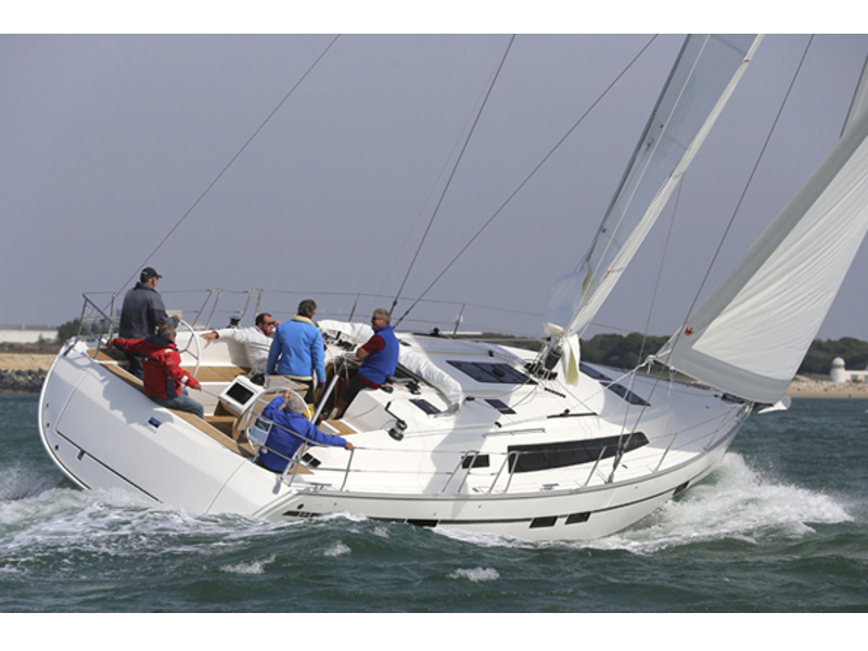 Bavaria Yachtbau 1 Bavaria Yachtbau 1