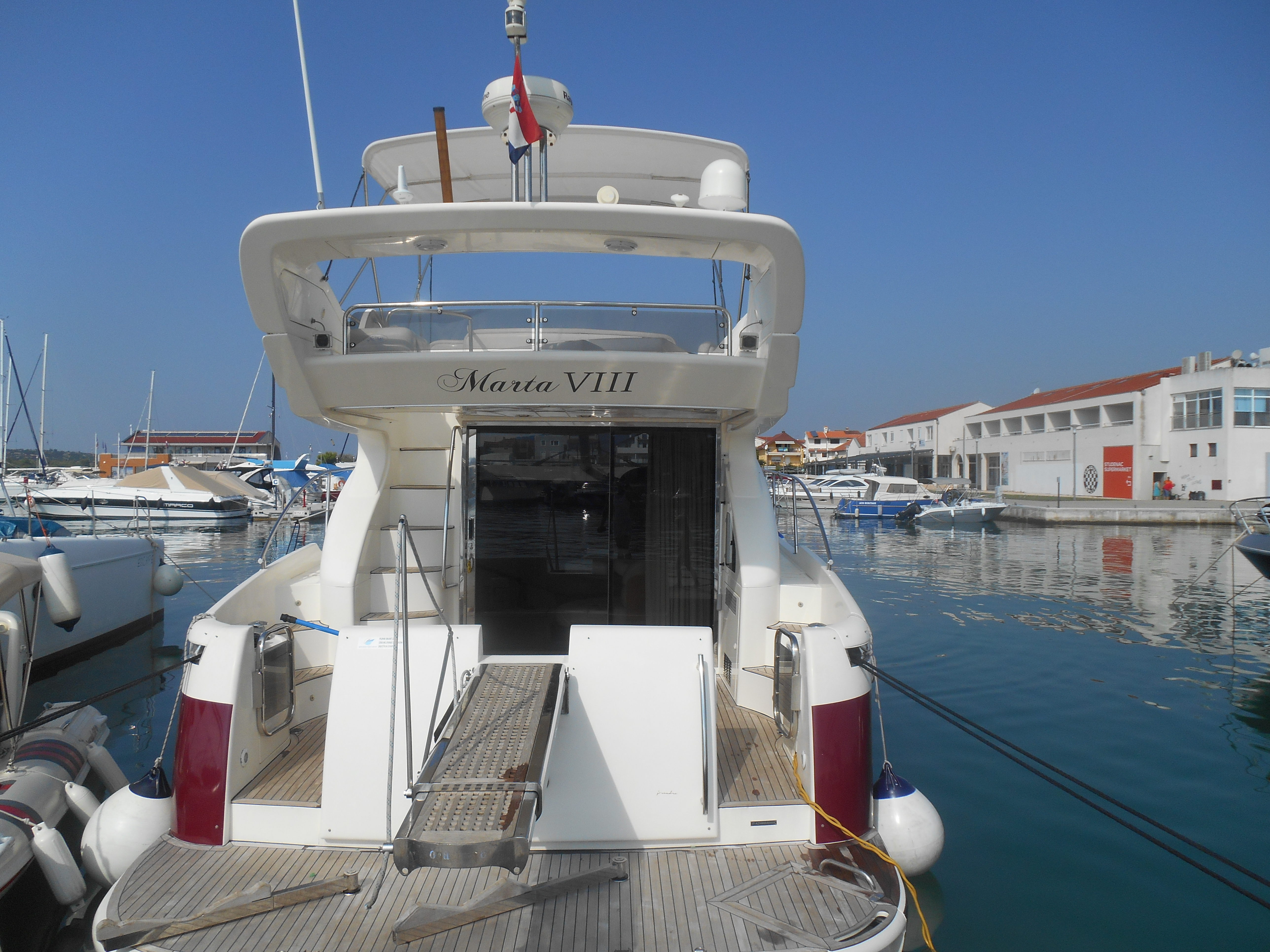 foto Azimut 46 15
