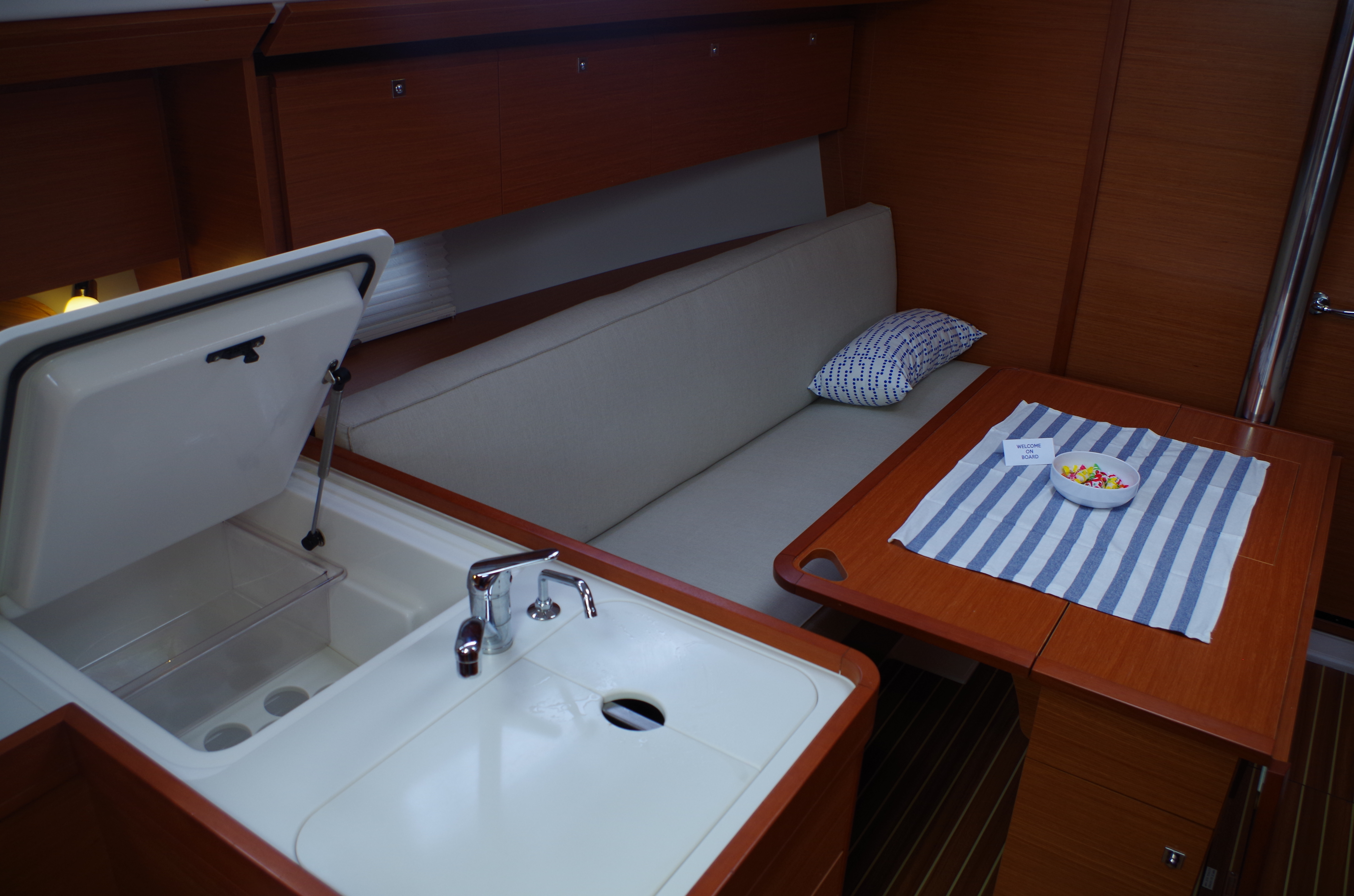 фото Dufour 360 Grand Large 3